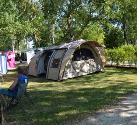 Venez camper avec votre tente ou votre caravane